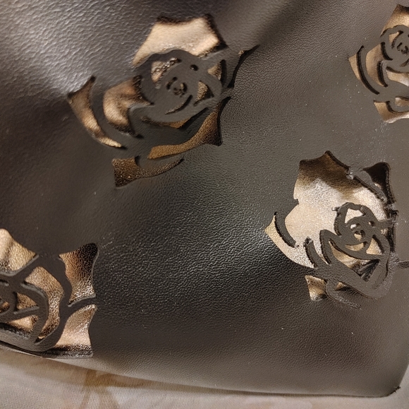 Tahari Tote - Picture 3 of 10